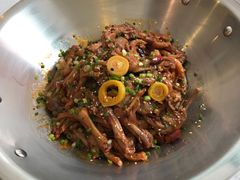 -张大师鸭爪爪特色干锅(南湖店)