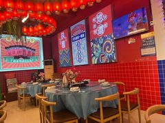 -刘姐啤酒鱼民族演艺餐厅(西街总店)