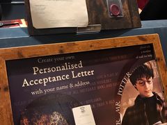 -九又四分之三站台哈利波特商店