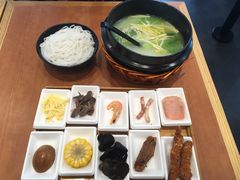 -老妈米线(港龙店)