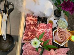 -铭牛烧肉·和牛海鲜自助(高新月牙湖店)