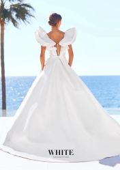 -纯色时光婚纱艺术馆WHITE