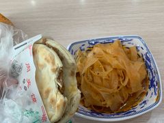 -晓峰手工擀面皮(新民街总店)