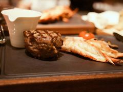 -恰餐厅及酒吧 CHAR Bar & Grill (北京丽都皇冠假日店)