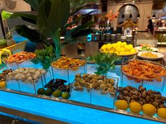 -广州万富希尔顿酒店·感趣自助餐厅·金秋蟹宴生蚝海鲜刺身烧烤
