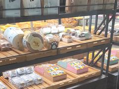 面包甜点陈列柜-仟吉(荟聚中心店)