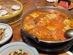 -亮欢寨酸汤鱼(沙冲路店)