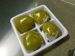 蛋黄肉松青团-万寿斋(山阴路店)
