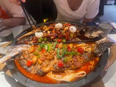 -鸣记脆皮烤鱼·海鲜烤鱼(三八广场店)