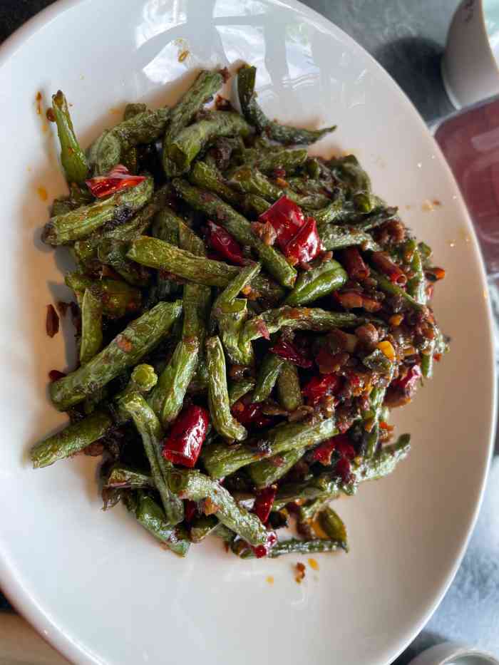 金掌勺东北菜(格兰晴天店)-"味道还行,不过人太多了,服务就跟不上了,.