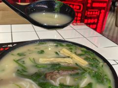 -肥汁米蘭香港米线(长宁来福士店)