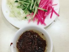 -黑八私房老北京炸酱面