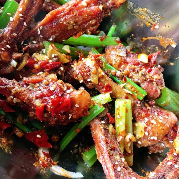 干锅鹅翅王(临汾总店)-"很划算又好吃的一家店 [薄荷]环境: .