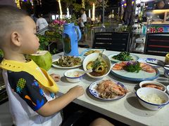 -锦里海景海鲜餐厅.三亚老字号(亚龙湾中心广场店)
