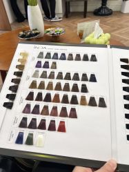 -丁和李朴美发沙龙