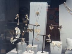 -HEFANG Jewelry何方珠宝(IFS店)