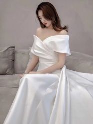 -莫小姐婚纱