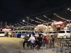 -席娜卡琳火车铁道夜市