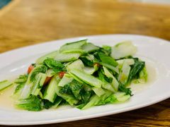 -乡村馕坑肉·烧烤·新疆菜·本地人更爱吃(阿勒泰首店)