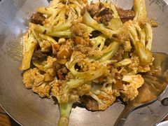 -黄泥岗·地道湖北菜(奥特莱斯店)