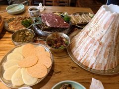 -韩景台烤肉(八大处店)