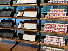 -Laderach 莱德拉(上海环贸iapm店)