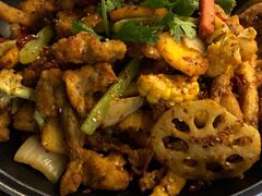 干锅牛蛙-靓蛙馆