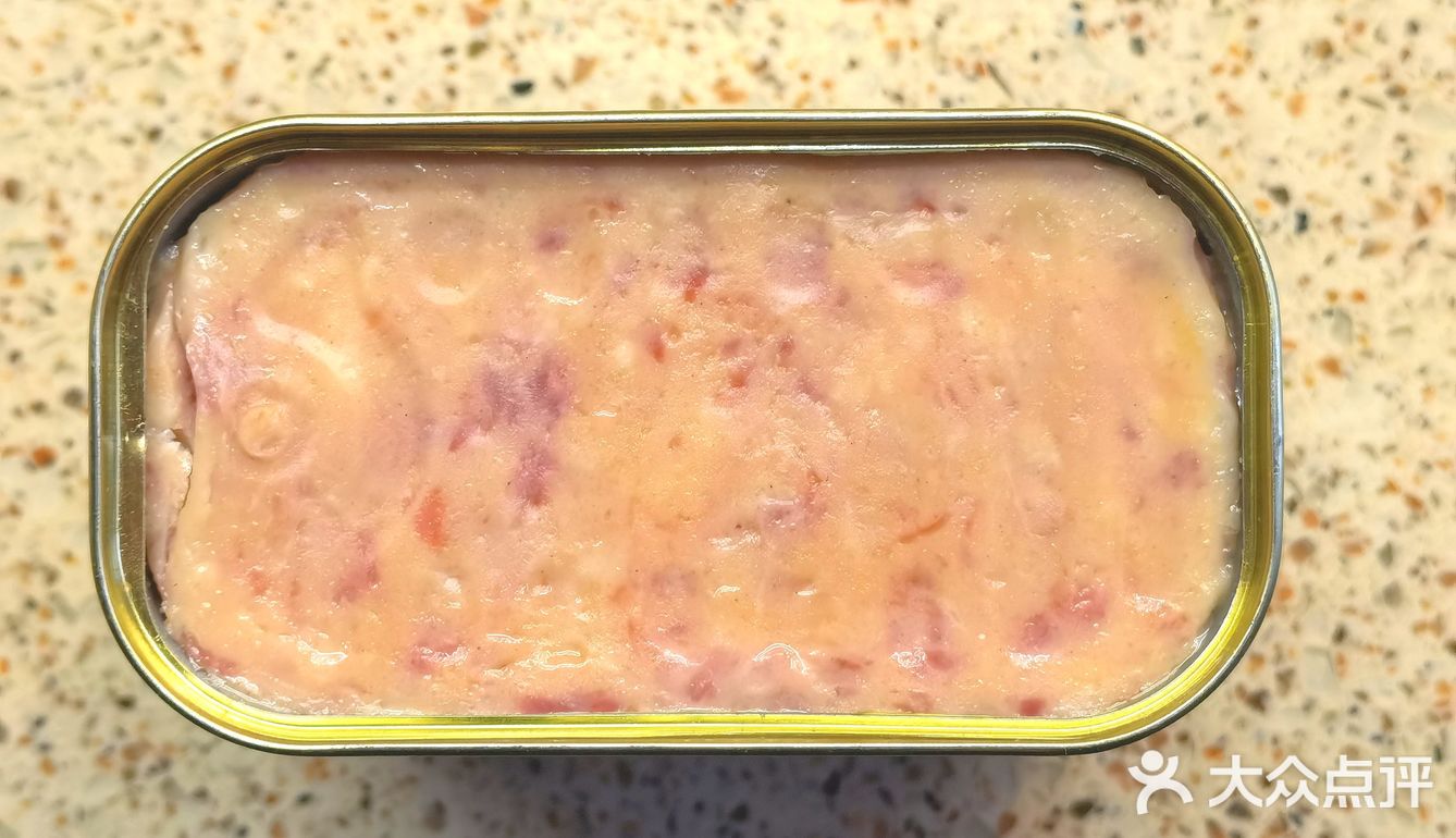 在“午餐肉”级别里，品质算不错的三丰牌