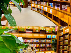 -博览书店(越秀悦汇天地店)