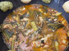 -丹水桥地锅鱼·翘嘴鲌·地方特色全鱼宴(丹江口大坝店)