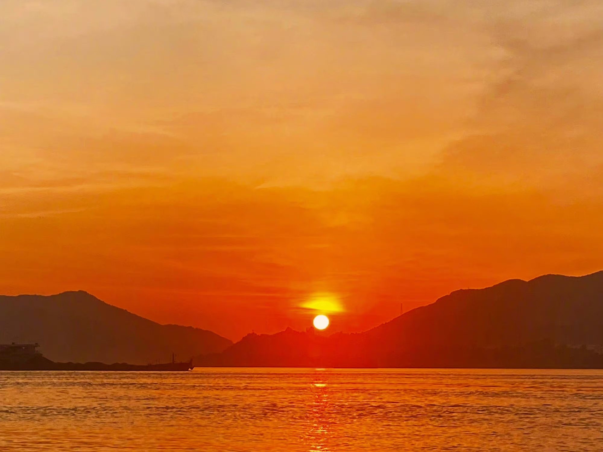 海上日落 真实图片