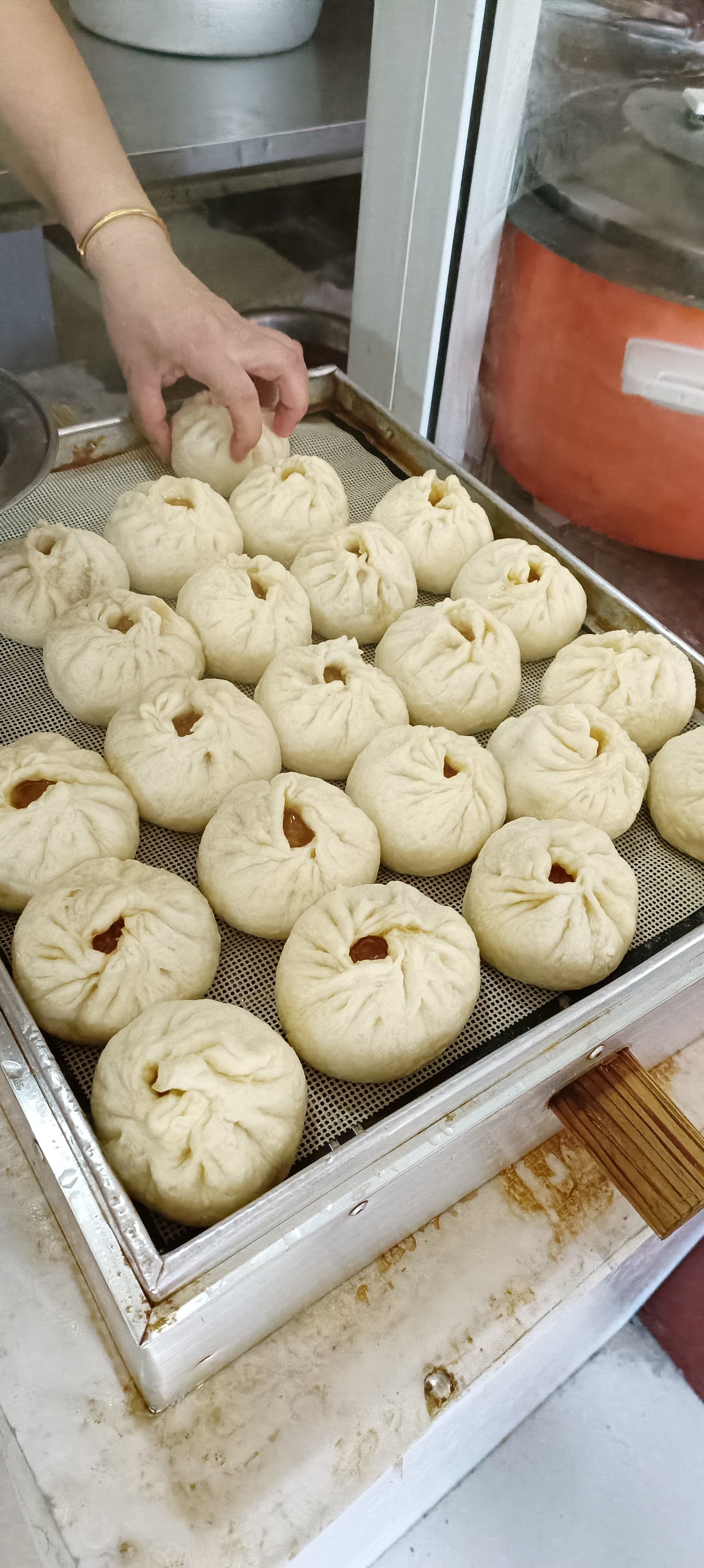 包子馒头新鲜出炉