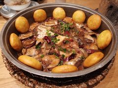 胶东鱼锅贴饼子-山东宾馆·齐鲁苑餐厅