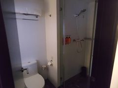 -桔子酒店(上海西藏北路地铁站店)