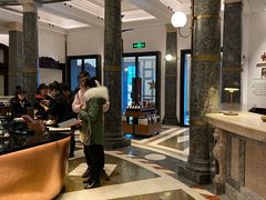 大堂-星巴克臻选(天津恒隆广场旗舰店)
