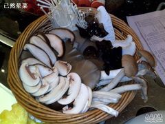 蘑菇拼-王家渡火锅店(棕榈泉店)