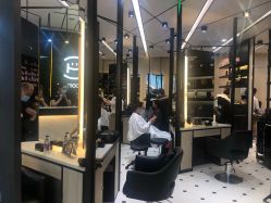 -HAIR CORNER