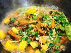 -老关东铁锅炖(上游街店)