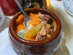 罐焖牛肉-老井俄式餐厅