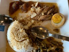 -Pier 21 (Terminal 21 Asok)