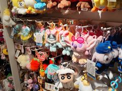 -名创优品(北京新中关购物中心地铁层店)