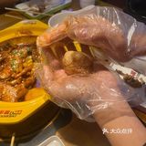 后来来上学发现学校旁边的融创茂就有