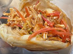 锅盔夹鸡肉-黎锅盔