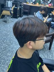 -藤野造型专业烫染接发