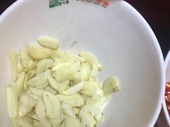 蒜片-小泥炉烤肉烧烤大排档