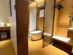 -桔子酒店(上海西藏北路地铁站店)