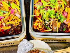 -凤凰路何眼镜香辣蟹(花果园店)