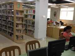 -曹家渡街道图书馆
