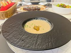 奶油松露蘑菇汤-华凌牛庄西餐厅(乌鲁木齐华凌美爵大饭店)