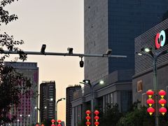 -奎屯友好时尚购物中心